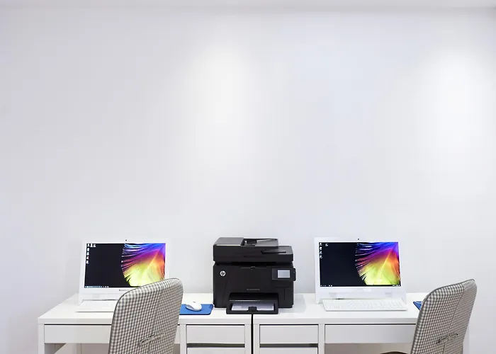 Milos Exo Katikies (Santorini)