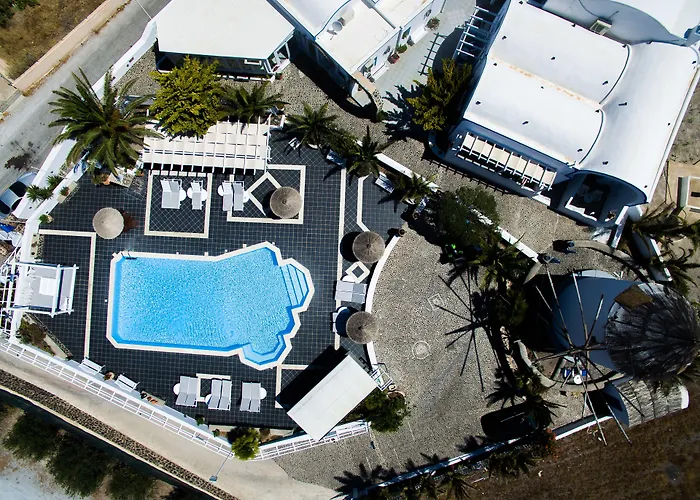 Milos 4* Exo Katikies (Santorini)