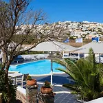 Milos Otel