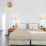 Milos 4*
