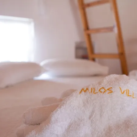 Milos Hotell Exo Katikies (Santorini)
