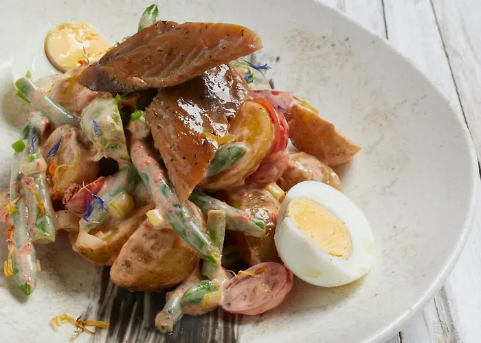 Milos Exo Katikies (Santorini)