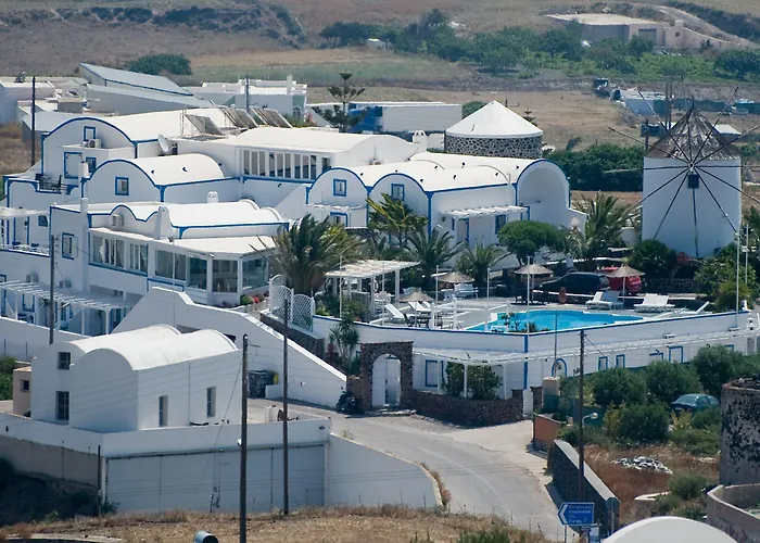 Milos Hotel 4*