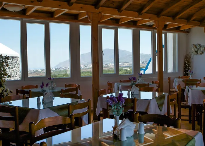 Milos Exo Katikies (Santorini)