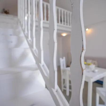 Hotel Milos