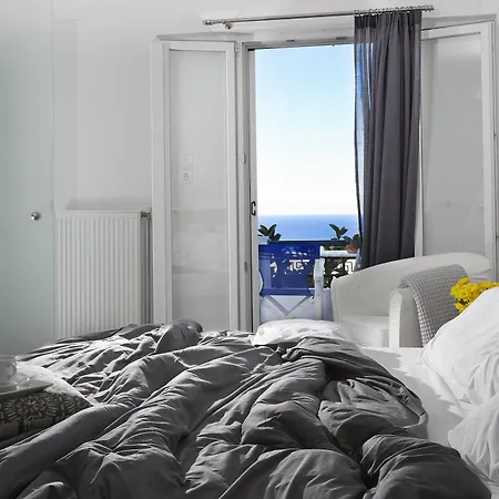 Hotel Milos 4*