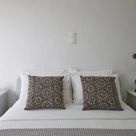Milos Hotel