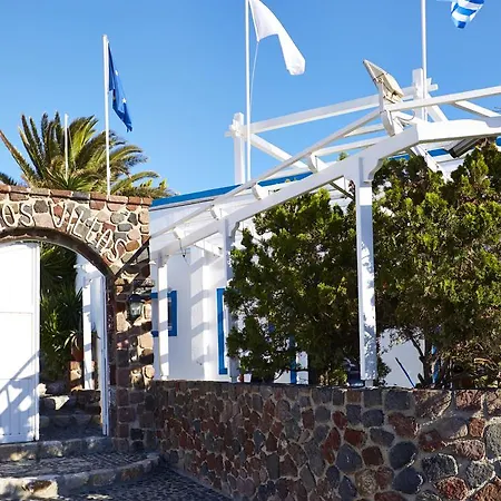 Milos 4*