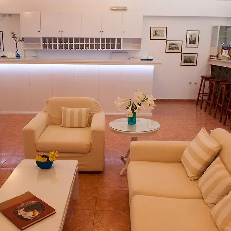 Hotel Milos