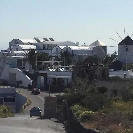 Hotel Milos 4*