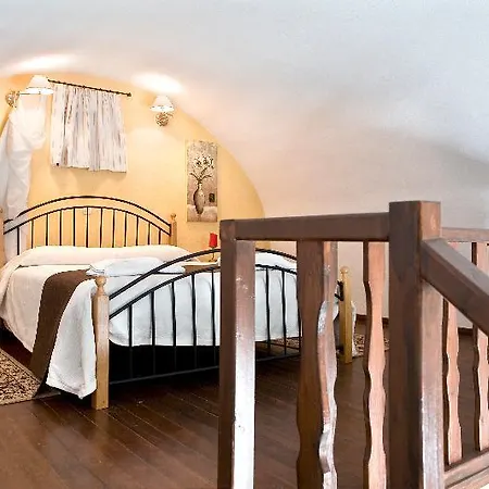 Hotel Milos 4*